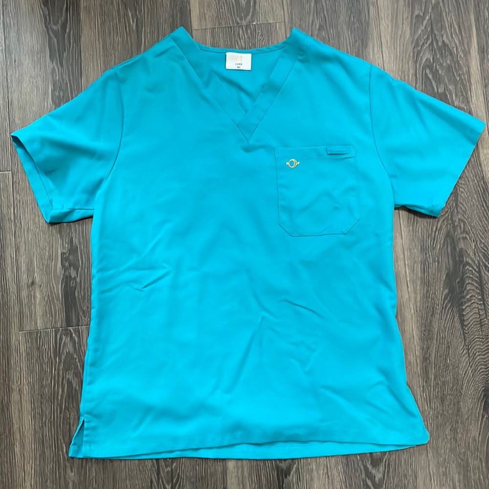 Luuna scrub set